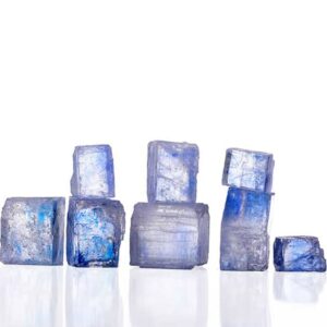 کریستال نمک آبی دایناسوری کم رنگ سایز سنگ - 800 گرم